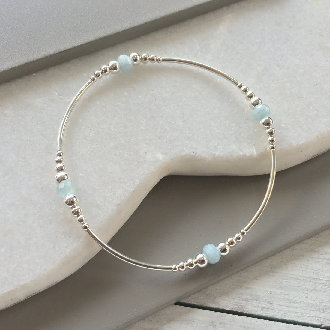 Sterling silver aquamarine stretch bracelet