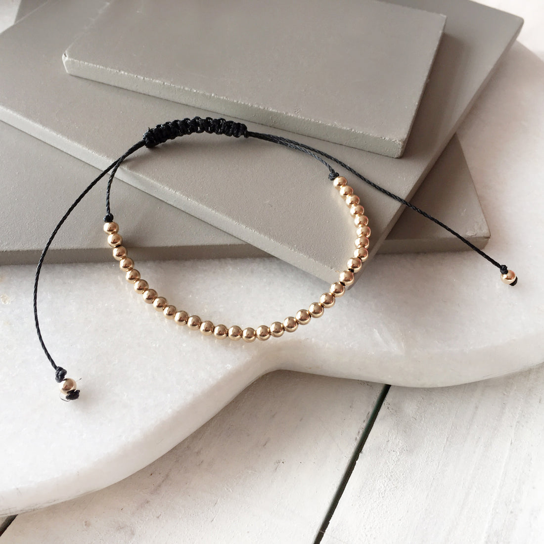 9ct Gold beaded friendship bracelet